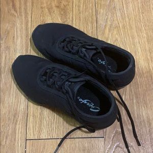 Black capezio hip hop shoes